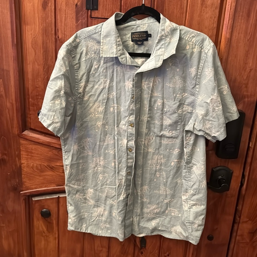 Pendleton blue men’s beach graphic button down shirt size large